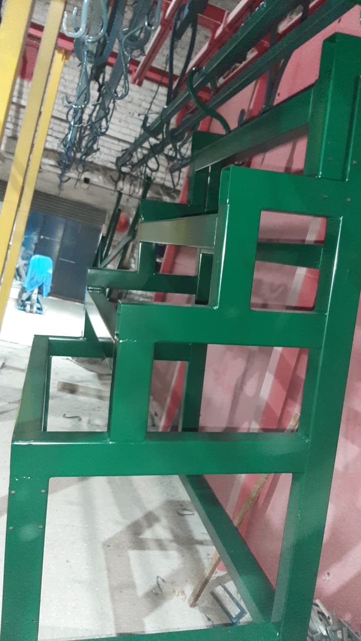 Уличная пожарная промышленная лестница из металла для эвакуации — долговечность и устойчивость к нагрузкам